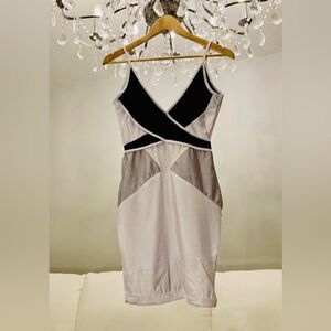 Diva dress size small fits like x small ) body on dress - 12% spandex